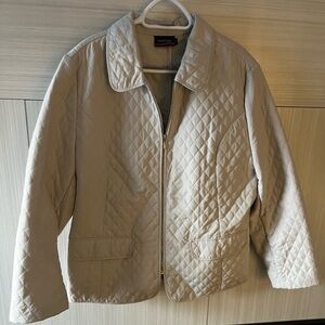 Denver Hayes Quilted Creamy White Jacket size 16